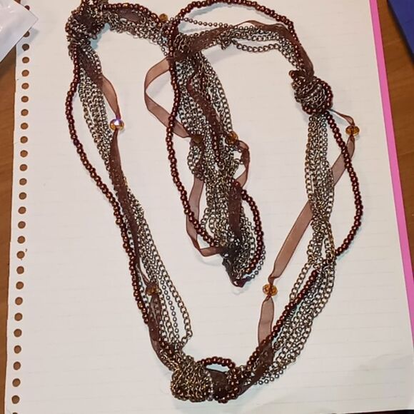 Long necklace - Picture 1 of 3